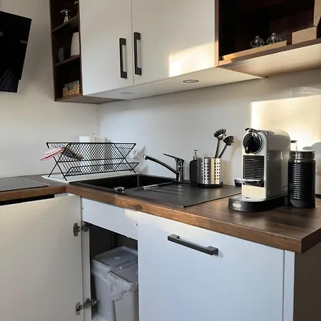 아파트 Gemuetliches Wohlfuehl-apartment Am Stadtrand Von Freiburg, Freiburg Im Breisgau